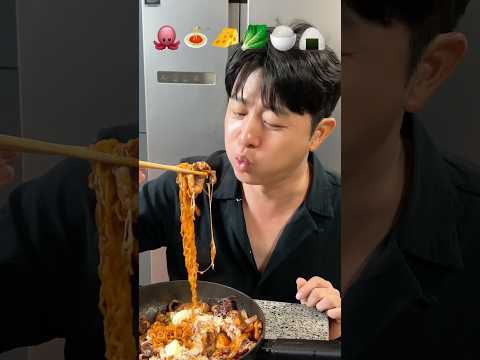 쭈꾸미에 라면사리 볶음밥까지 다 먹쟈 캬 thumbnail