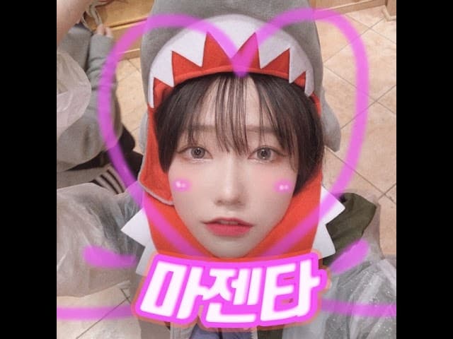 [QWER] 벌써 800 thumbnail
