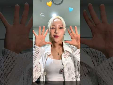 What’s in my bag?🧳🩵#kard #somin thumbnail