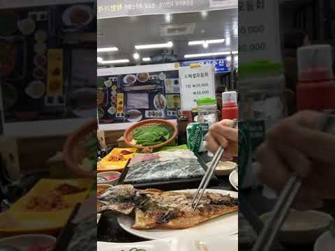 제주.. 회개 먹방 중 눈물 .. 먹는중  korean food thumbnail
