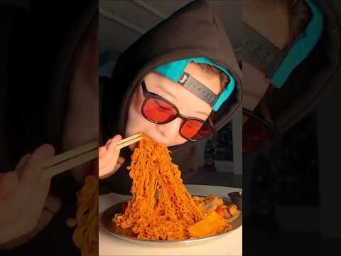 비빔면이 먹고싶어지는 영상🤤❤️#foodchallenge #mukbang #fyp #funny #먹방 thumbnail