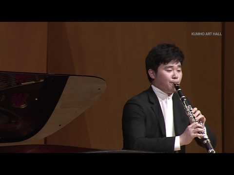 Han Kim plays Francis Poulenc’s sonata for clarinet and piano with Ilya rashkovskiy thumbnail