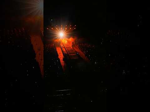 ASH ISLAND - 'Intro + Paranoid' Shorts Live Clip | 2026 CONCERT [BURN] thumbnail