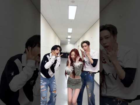 ARNO&XINLONG hear that #띠로리 thumbnail
