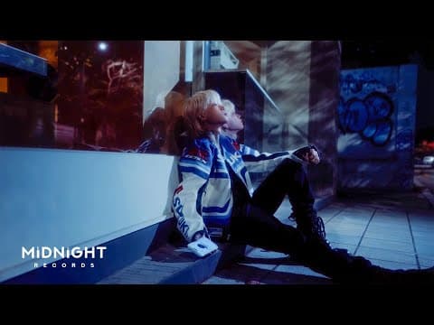 ASH ISLAND - 'MIDNIGHT SKY' M/V thumbnail