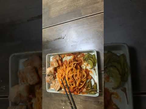 혼밥.. 항상 파스타. 닭가슴살 먹는중 koreanfood thumbnail
